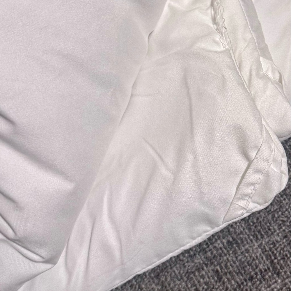 Full/Queen White Comforter - Picture 3 of 3